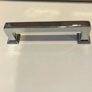 🆕 Top knobs. Ascendra pull. Cabinet pull.  Set of 2. 3 3/4 inch. Polished chrome
